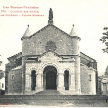 1385194545-Oloron-Facade-moderne-Ste-Croix